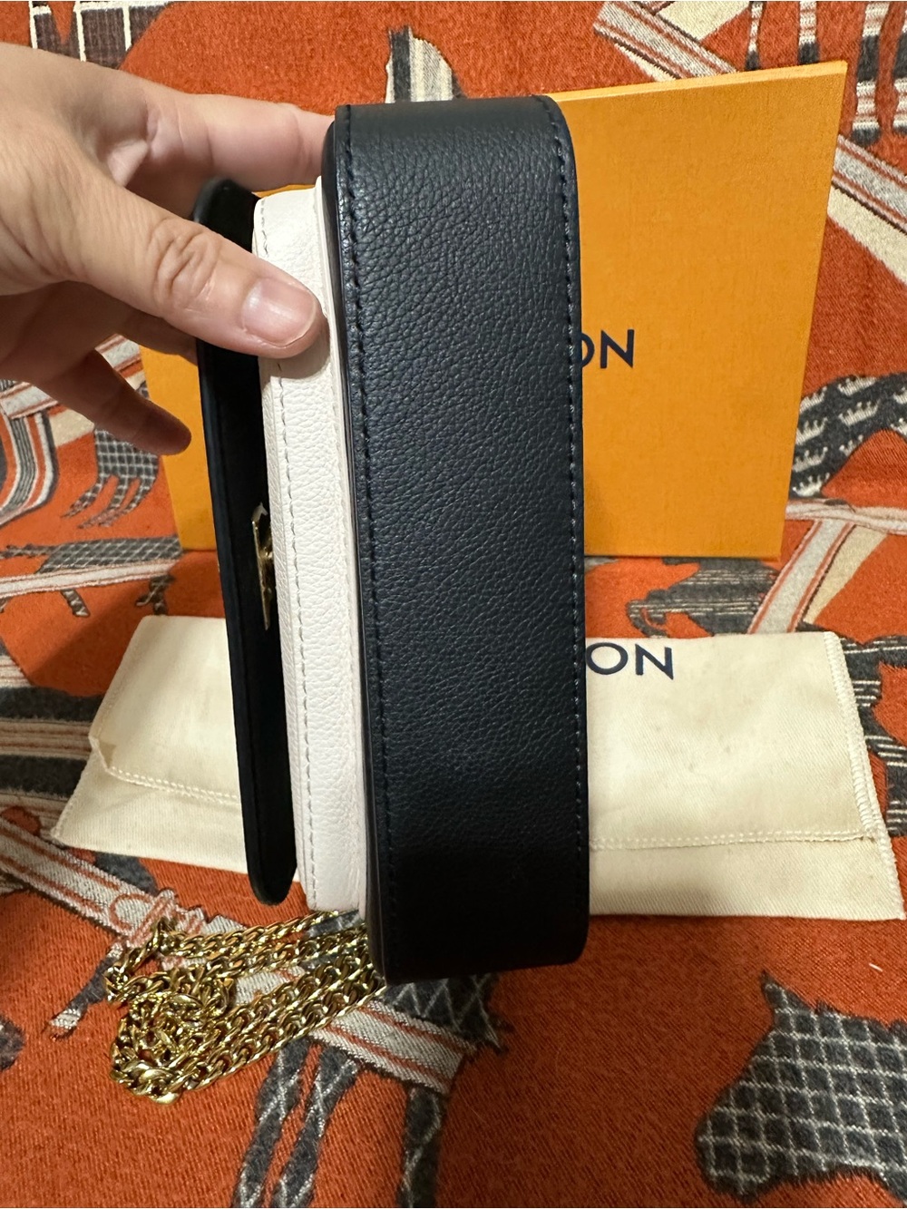 LOUIS VUITTON ❤️🌟LOCKME TENDER BAG WITH GOLD HADRWARE MICROCHIP⭐️ - Picture 8 of 12